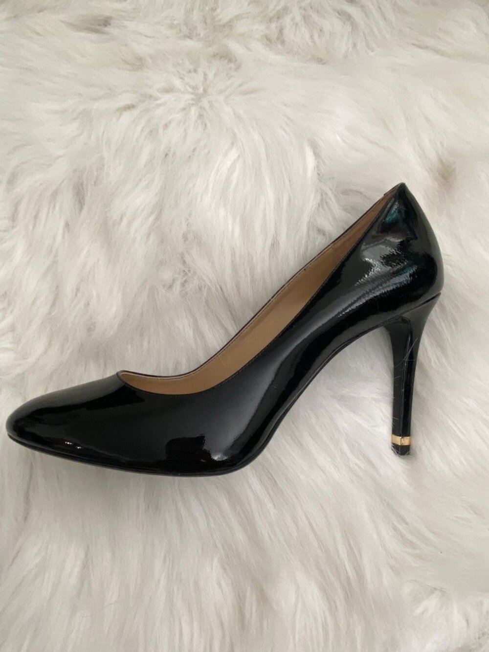 Michael Kors Black Patent Leather Almond Toe Pumps 4" Heels Size 9 New